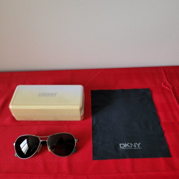 VINTAGE 1980'S, DKNY SUN GLASSES, MINT CONDITION!!! - Picture 5 of 6
